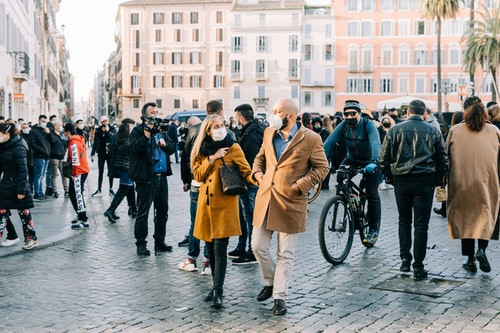 Una guida all’uso del green pass base e rafforzato e allo svolgimento delle attività